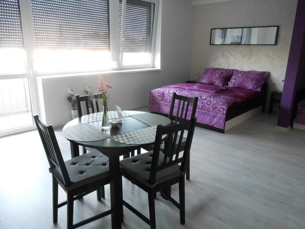 אולומוץ Apartments 4U Center + Free Parking מראה חיצוני תמונה